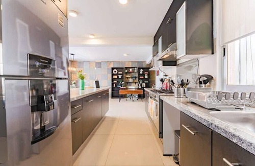 Roma Norte Condo | Roma Norte Group stay: Smart TV, Workspaces