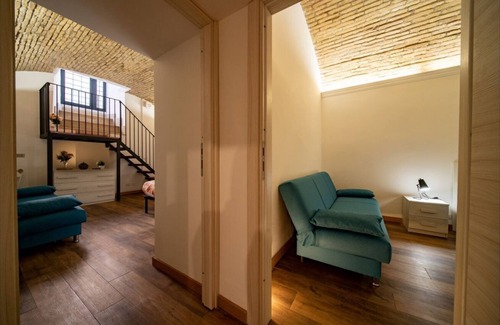 Rione XVIII Castro Pretorio Apartment | Roma Porta Pia Apartment