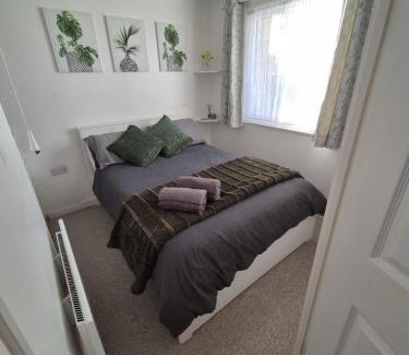 Great Yarmouth Resort | Roma's Retreat chalet, Hemsby