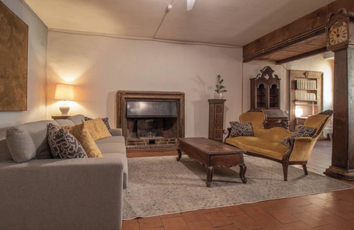Trastevere Apartment | ROMA TRASTEVERE "SUITE BENEDETTA"
