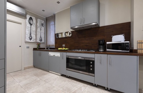 Rione IV Campo Marzio Apartment | ROMAC - Campo Marzio
