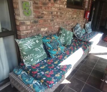 Welkom House | Romaic Guesthouse Welkom