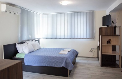 Plovdiv Apartment | Roman Stadium Studio for 2