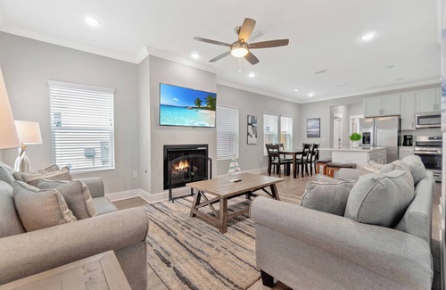 South Pensacola House | Romana Hideaway | 3 Bed, 4 Bath