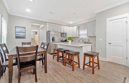 South Pensacola House | Romana Hideaway | 3 Bed, 4 Bath