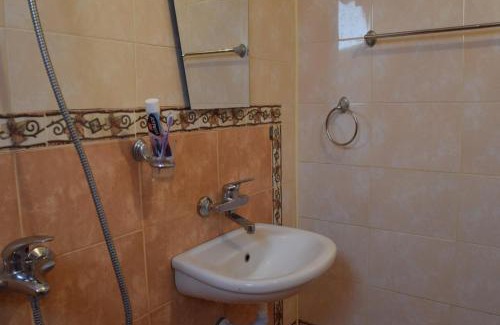 Old Town House | Romance