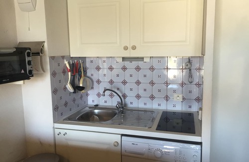 Port Grimaud Apartment | Romance in Port Grimaud 2p with a/c, parking + private wifi