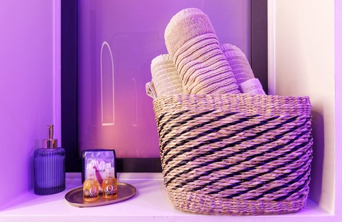 Saint-Martin-du-Littoral Apartment | Romance Spa Love Night