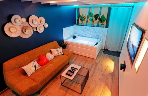 Downtown Le Havre Apartment | Romance Spa Tropical , Loft de Luxe
