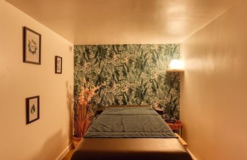 Downtown Le Havre Apartment | Romance Spa Tropical , Loft de Luxe