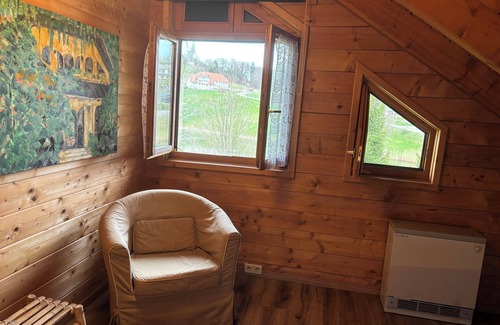 Hierholz House | Romantic artist's house by the pond Pet-friendly