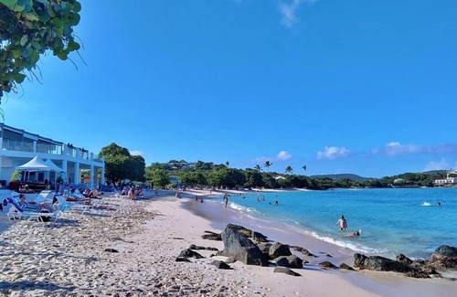 Cabes Point Apartment | Romantic 1BR condo & private pool @Sapphire Beach IX