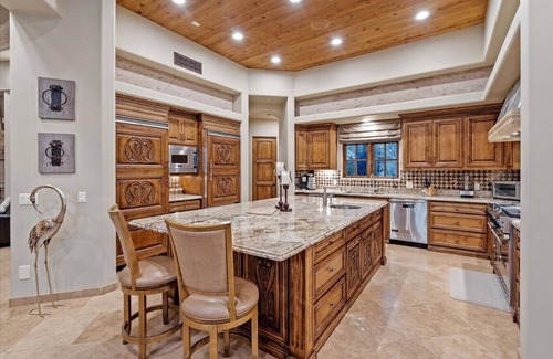 Canyon Ridge Estates Villa | Romantic 4BR Hacienda | Pool, Spa | Close to Town