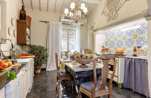 Pescia Villa | Romantic and Luxury COTTAGE NANNI with Pool