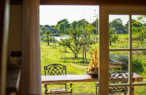 Tuitjenhorn House | Romantic and very cozy vacation home - Stolpje 't Veldzicht