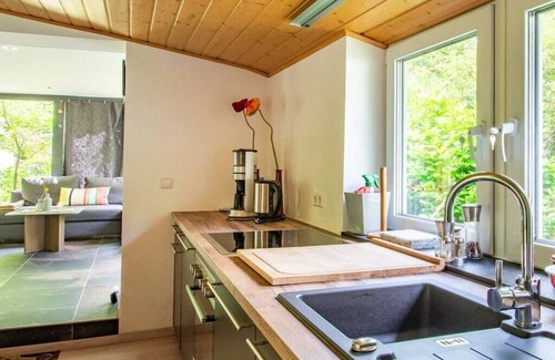 Arzheim Apartment | Romantic apartment with balcony