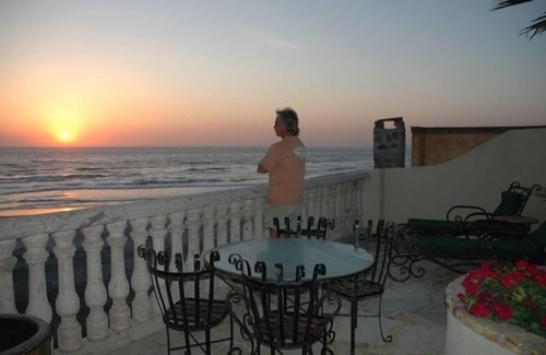 La Mision House | Romantic beachfront