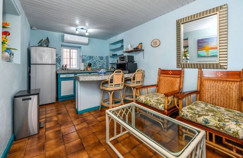 De Bruynewijk Villa | Romantic Beachfront One-Bedroom Villa