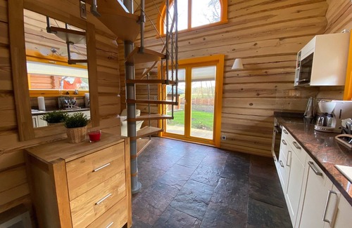 Fuhlendorf House | Romantic block with fireplace & sauna
