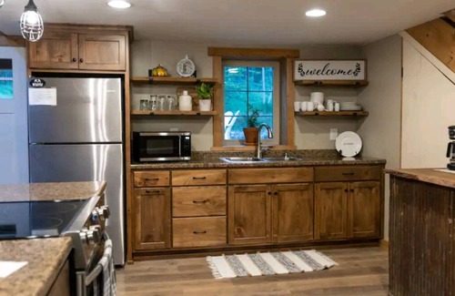 Mattawana Cabin | Romantic Cabin Getaway