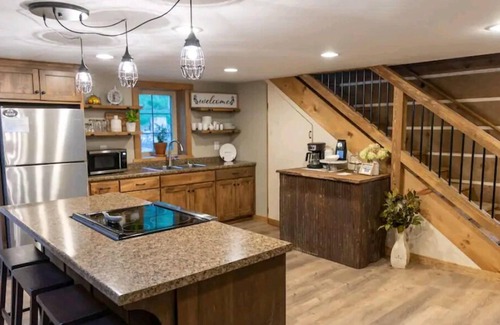 Mattawana Cabin | Romantic Cabin Getaway