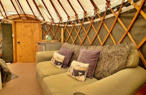 Auchterarder Ski Chalet | Romantic chalet in nature, No deposit