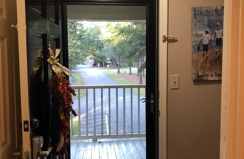 Pawleys Island Villa | Romantic Condo, Gated Pawley’s Plantation. Professionally cleaned every time!