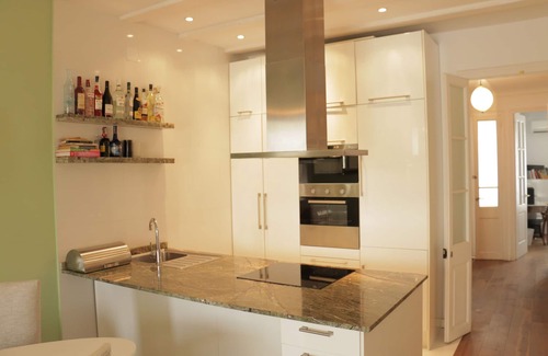 Sants-Montjuic Apartment | Romantic Design Apartment