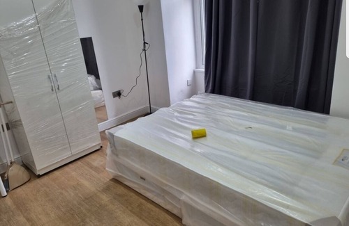 Hampstead House | Romantic Double Room in Worcester Mews NW6