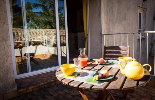 Alignan-du-Vent Apartment | Romantic dovecote in a dream location for nature and peace lovers