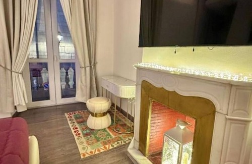 Rione III Colonna House | RomAntic Dreams Sistina Guest House: King Superior Room