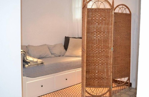 Les Corts Apartment | Romantic, well decorated, quiet