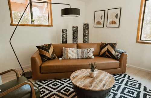 Mariposa House | Romantic Forest *Lovers Nest* by Casa Oso