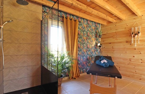 Le Sap Cottage | Romantic Getaway with Spa and Garden in Normandy