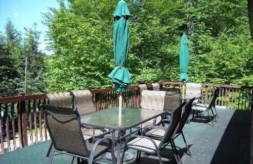 Gilmanton Cabin | Romantic getaway, private cabin overlooking Sawyer Lake WIFI, TV, AC, Heat