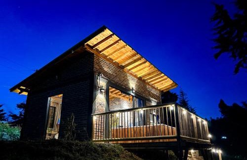 Rionegro House | Romantic Glamping Cabin with Jacuzzi & Views