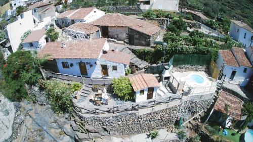 Candelaria House | Romantic Hamlet Cottage with Private Pool La Fragua de Eliseo