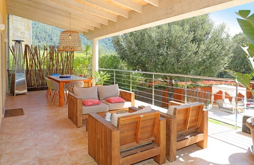 Crestatx Villa | Romantic home for the whole family, with 4 bedrooms and jacuzzi.
