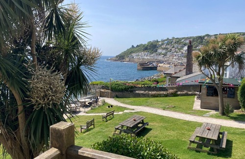 Mousehole Apartment | Romantic Luxury Apartment With Stunning Sea View In Mousehole, Wifi, Nespresso!
