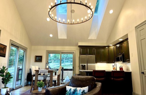 Ferguson House | Romantic Luxury Cabin