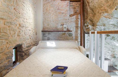 Petrella Guidi House | Romantic Medieval Escape