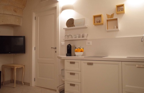 Centro Storico Apartment | Romantic Monopoli Centro Storico - boutique apartment - sleeps 4-6 NEW