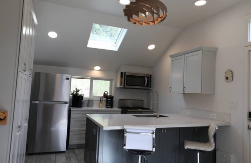 Evergreen Cabin | Romantic Mountain Escape | waterfall/stream/cold plunge