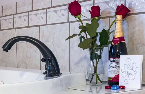 Branson Bed & Breakfast | Romantic Ozark Mountain Setting ~ Just Minutes From Branson