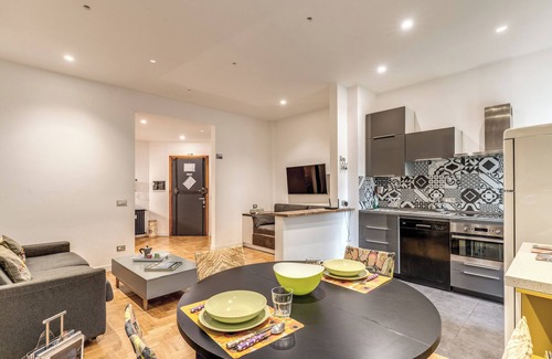 Quartiere XIII Aurelio Apartment | Romantic Pamphili Lux Guest House