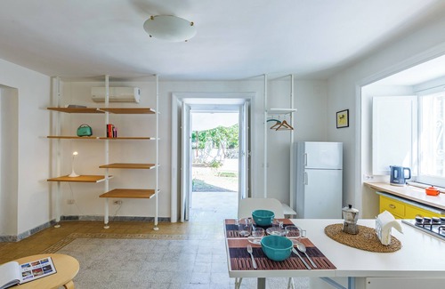 Naples Apartment | Romantic Place with Pines, cats and Stunning view - Lovely Frame