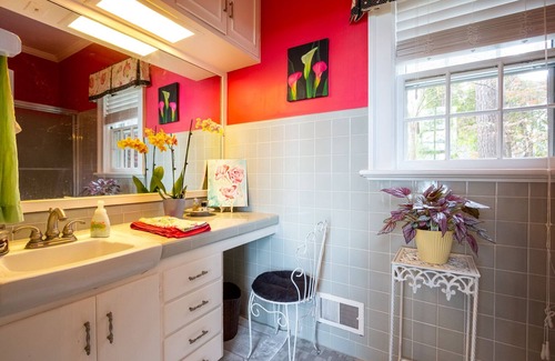 Elizabeth City Apartment | Romantic Riverside Private Wing Perfect for travel professionals!
