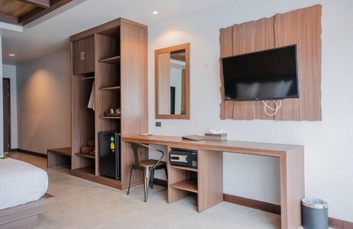 Talat Nuea Resort | Romantic Room with Private Plunge Pool/Located in Siray Bay 5 Minto Phuket Town