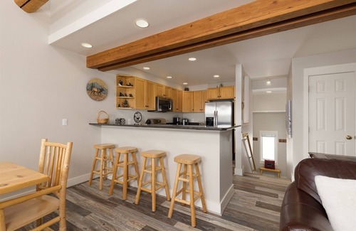Saddle Ridge House | Romantic Saddle Ridge- Ski-in/out w/2 King Suites, 2 Fireplaces, Hot Tub, Views