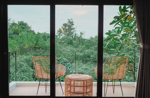 Taman Griya Villa | Romantic Secret Eden Villa is the Best way to Spend Your Night